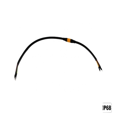 Se trata de un conector impermeable IP65 6A-12A de cobre plano hombre/mujer.